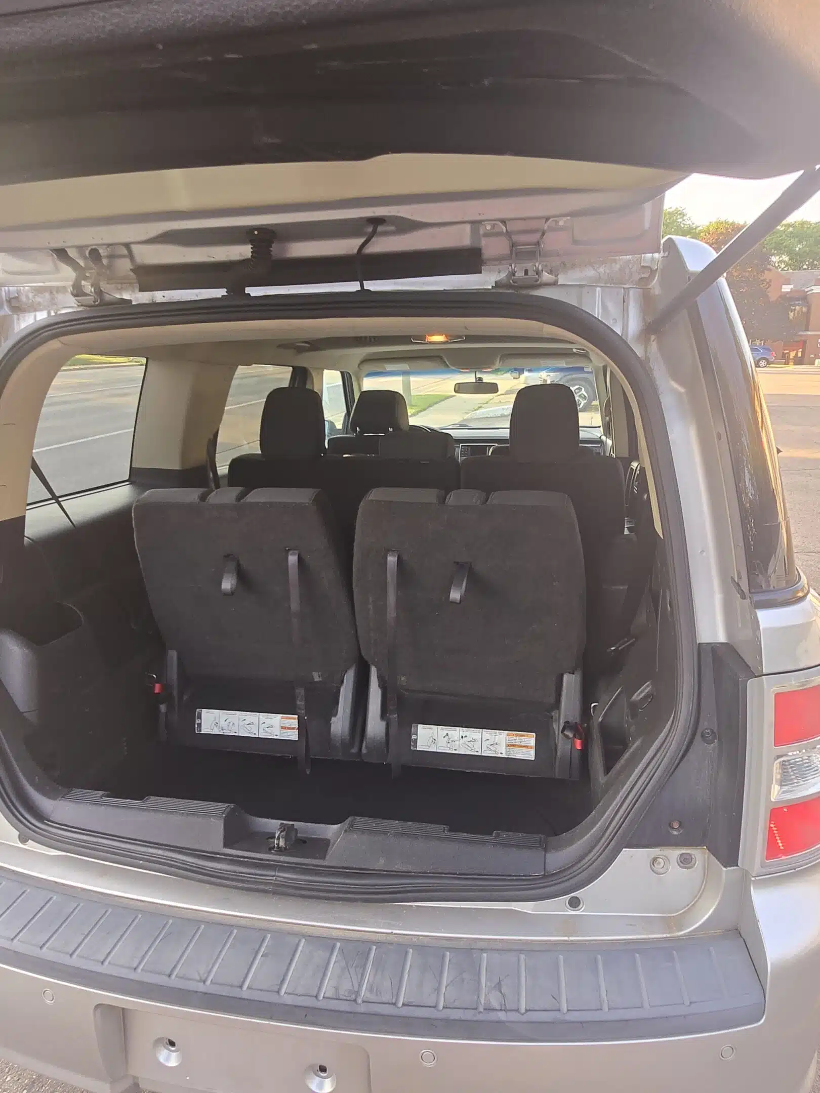 
								2013 Ford Flex SE full									