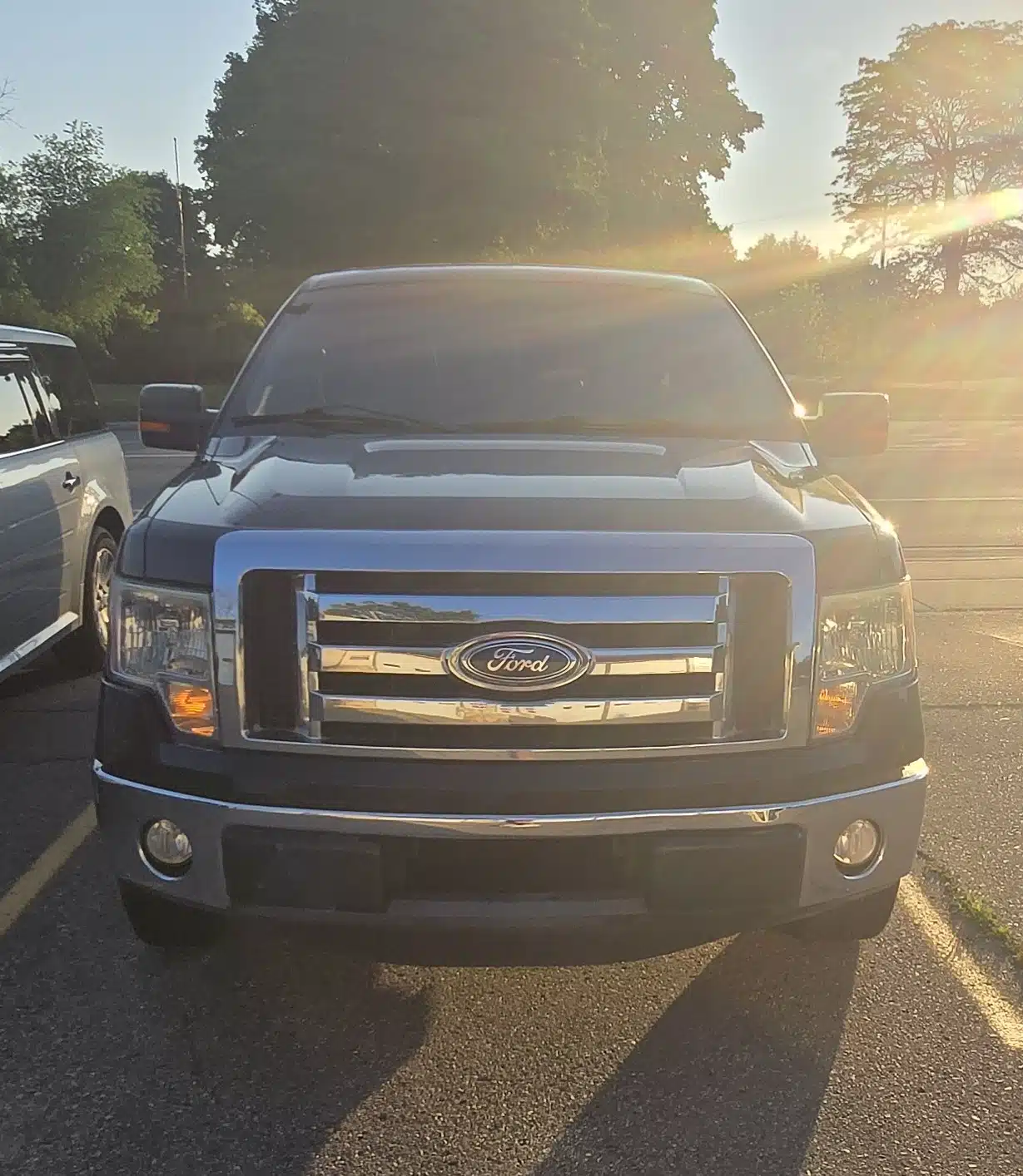 
								Ford F-150 XLT SuperCab 2WD full									